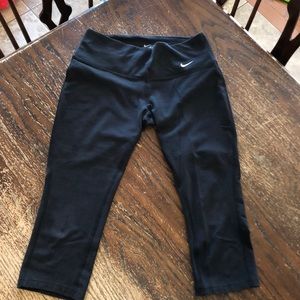 Nike cropped leggings